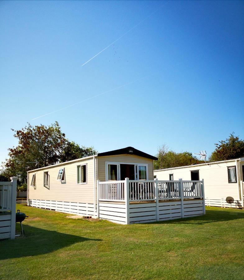 Lake Escape - Hoburne Cotswolds South Cerney Εξωτερικό φωτογραφία